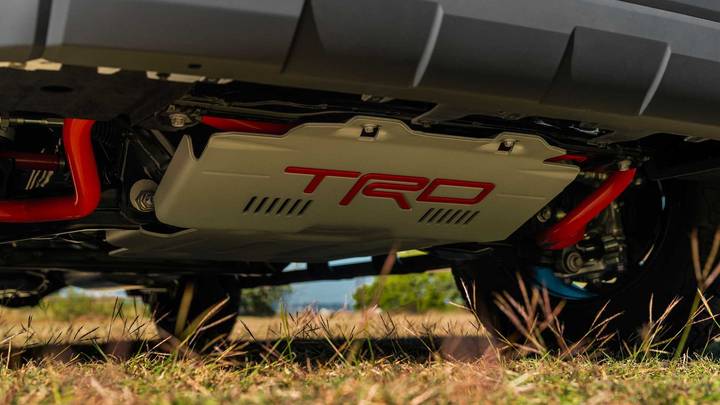 نمای زیر خودرو سکویا ۲۰۲۳ - فنر بندی